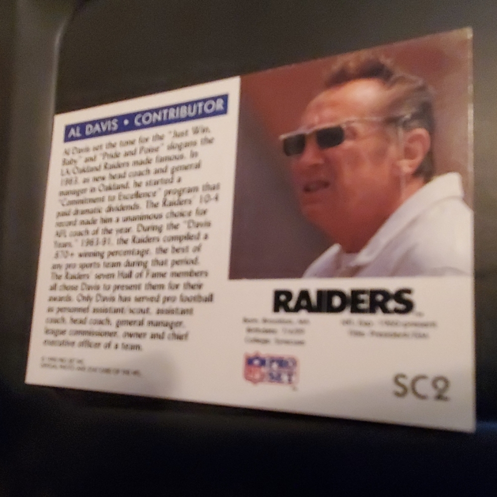 Trading cards - Picture 2 of 2